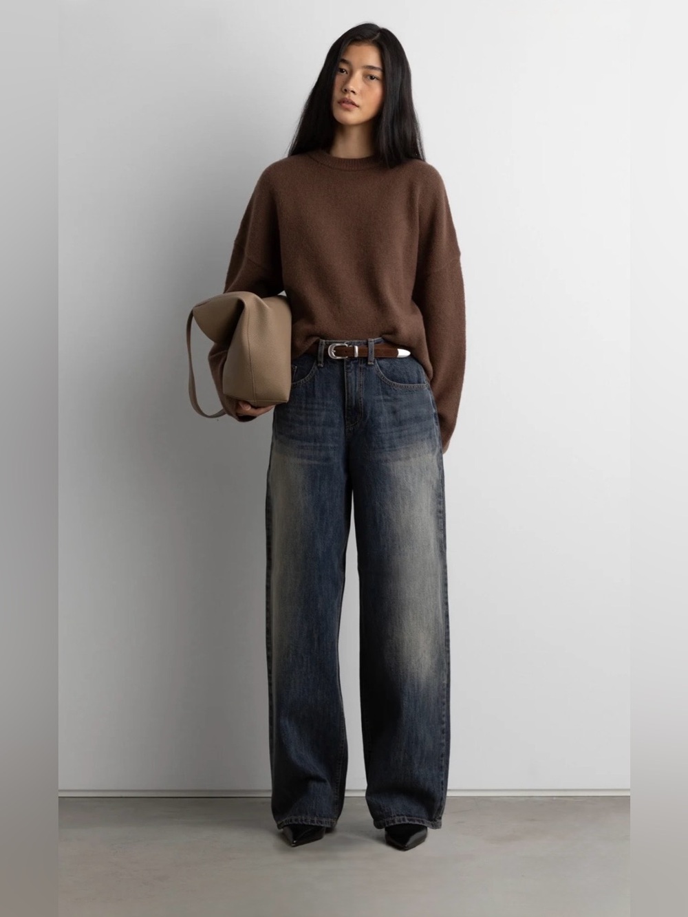 Oak + Fort Mid-Rise Curved Leg Dark Wash Jean